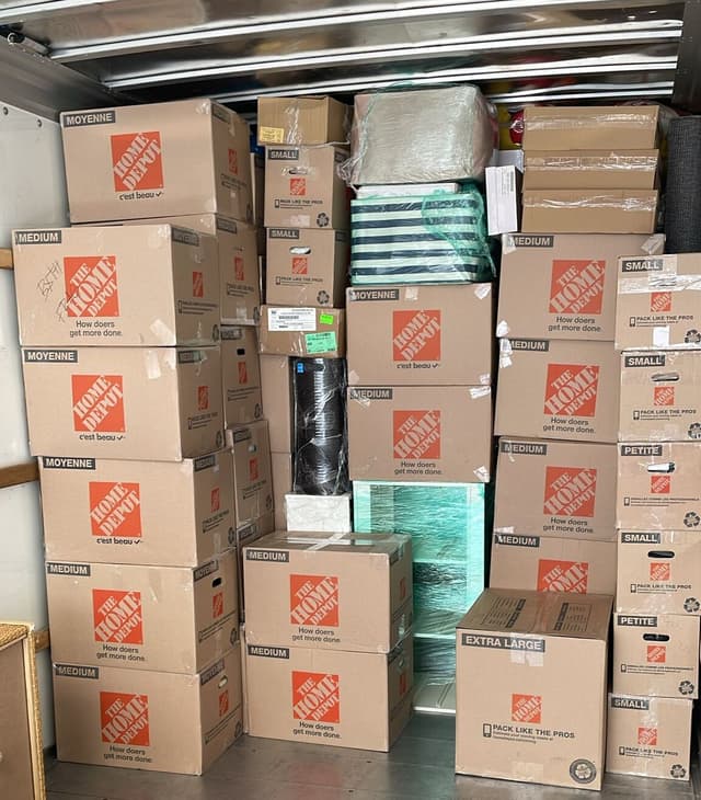 Dedicated moving items ensuring safe transportation